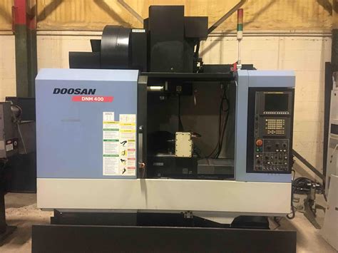 Doosan DNM-400 CNC Vertical Machining Center, Fanuc Series i, 30″x/17″y/20″z, 8K Spindle, 30 ATC ...