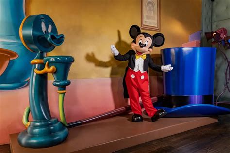 FIRST LOOK: Mickey Mouse to Debut New Costume in Mickey’s Toontown at Disneyland - Disneyland ...