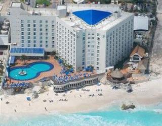 Reviews for Sunset Royal Beach Resort, Cancun, Mexico | Monarc.ca - hotel reviews for Canadian ...