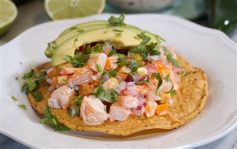 Tostadas de Ceviche de Camarón - Mi Cocina Rápida