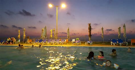 Gaza Resort Offers Luxurious Escape in War-Torn Land