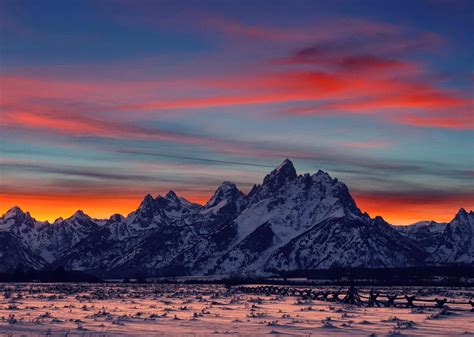 Gorgeous Mountain Range Sunset Wallpaper - Free Sunset