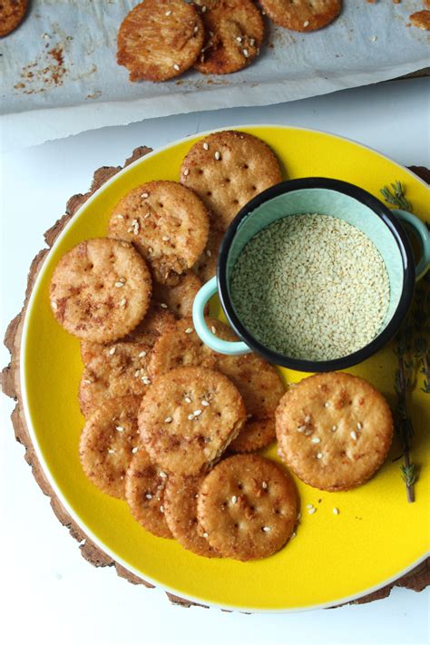 Easy App: Baked Seasoned Ritz Crackers | Eat.Drink.Frolic.