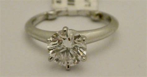 Tiffany and Co. 1.38 Carat VS2, G Color Diamond Solitaire Platinum ...