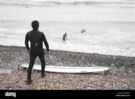 Lima, Peru surfing beach below the cliffs of Miraflores Stock Photo - Alamy