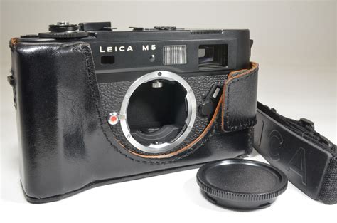 LEICA M5 Black 3 Lug Serial No.1377872 Year 1973 w/ Half Case #a1015 ...