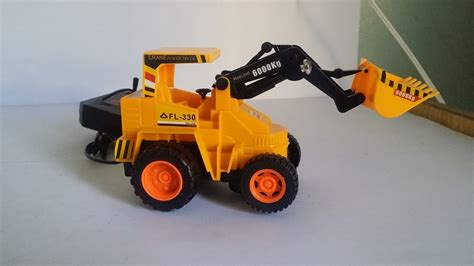 Remote Control (RC) Beautiful Toy Crane for Kids | eTechPoint