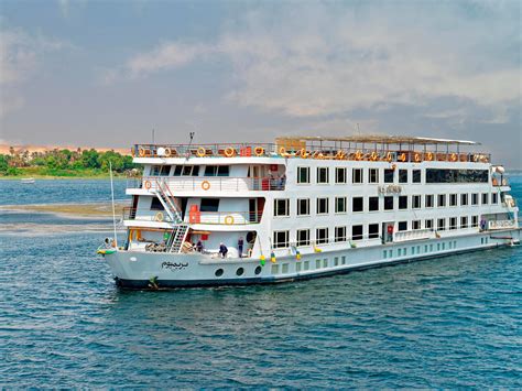 11 Days Pyramids & Nile Cruise Holidays by Air - Exceptional Vacation!!