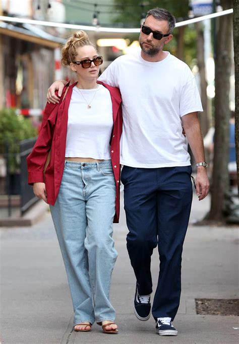 Jennifer Lawrence, Husband Cooke Maroney Match in NYC: Photo