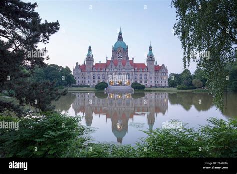 New city hall, Hannover Stock Photo - Alamy