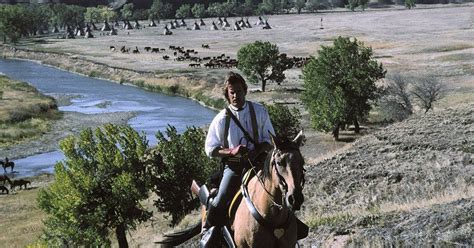 ‘Dances With Wolves’ still resonates, 25 years later