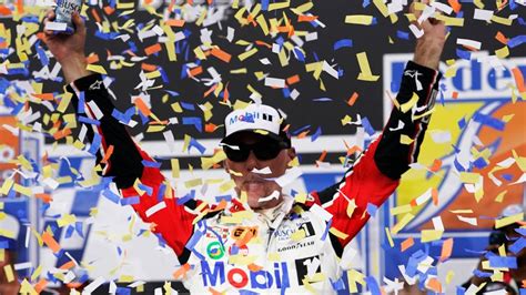 NASCAR results, takeaways at Richmond: Kevin Harvick wins | Charlotte Observer