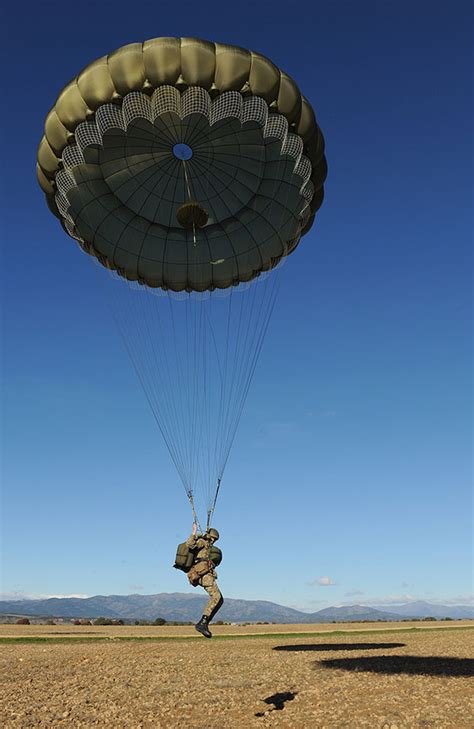 3 Para - Low Level Parachute