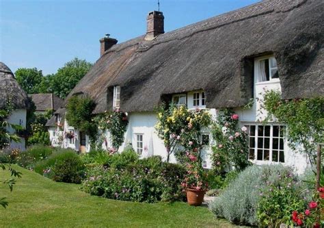 English Cottage Desktop Wallpaper