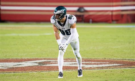 Report: Multiple teams calling about Eagles TE Zach Ertz