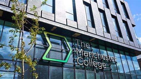 City Campus Manchester set to open its doors in September - BBC News