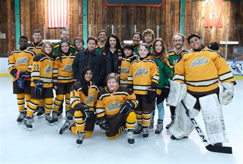 'Mighty Ducks: Game Changers' Episode 6 Recap: The OG Ducks Return