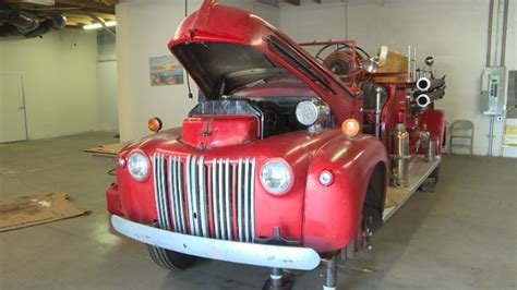 Historic "amphibious" fire engine restored, making Ashland debut | KTVL