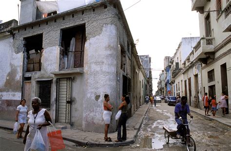 File:Old Havana Cuba.jpg - Wikimedia Commons