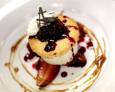 Examples of Dessert Presentations - Escoffier Online