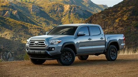 Toyota Tacoma Outsells Chevy Colorado, GMC Canyon, and Ford Ranger ...