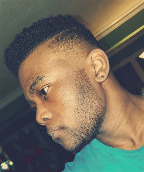 Skin fade & Beard line up (1 month beard) : r/BlackHair