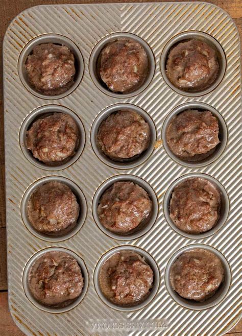 Easy Meatloaf Muffins Recipe - Dinner, then Dessert