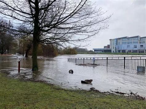 Severe flooding in Derby as waters rise in city centre - Derbyshire Live