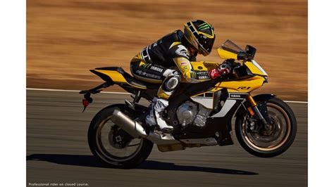 2016 Yamaha YZF-R1 / YZF-R1S / YZF-R1M - Picture 680874 | motorcycle review @ Top Speed