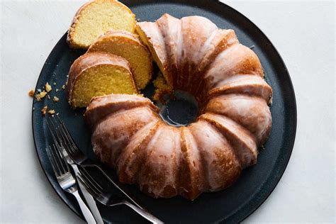 Top 2 Lemon Bundt Cake Recipes