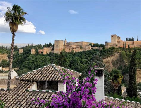 Moorish Architecture and Views in Granada’s Albaicín District - Lions in the Piazza