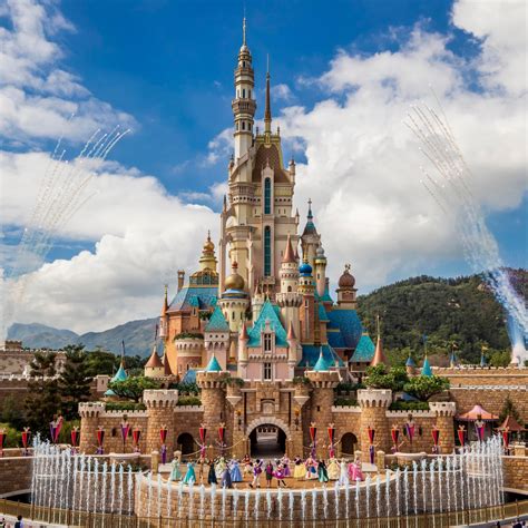 Hong Kong Disneyland Resort commemorates the 15th anniversary milestone ...