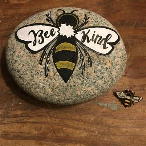 Unbelievable Greatest Painted Rock Bumble Bee Concepts | Painted rocks, Rock painting ideas easy ...