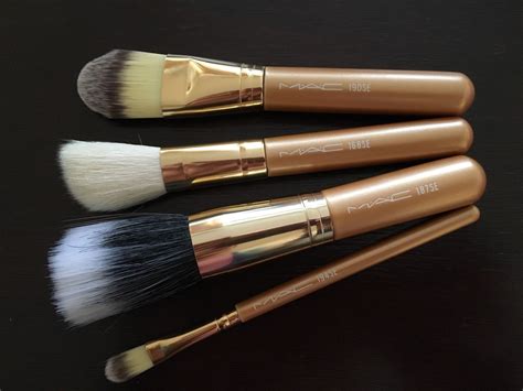 MAC Makeup Brush Set Gold Travel Size Cosmetic Brushes - Brushes