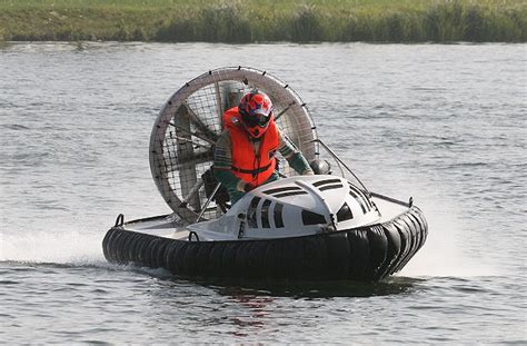 Hovercraft - Wikipedia