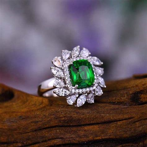 Tsavorite Engagement Ring 3 Carat by JewelryInfinityToday on Etsy | Tsavorite engagement ring ...