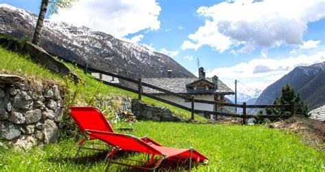 Discover the weather forecast month by month in Breuil Cervinia and plan your holiday - HelloChalet