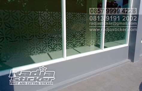 Sandblast Kaca Motif Batik | Stiker Sandblast Kaca Motif | Stiker Sandblast Kaca Rumah Sakit ...