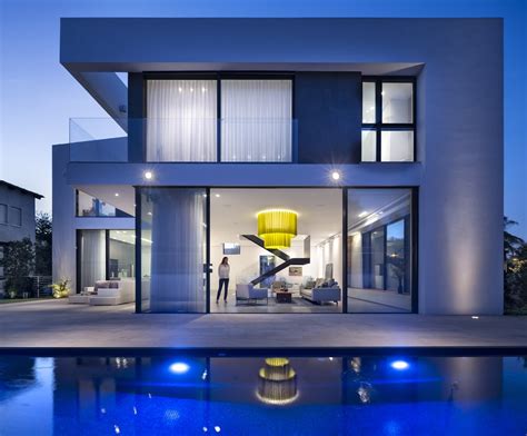 Simple modern house with an amazing floating stairs - Architecture ...