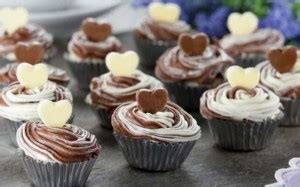 Chocolate Cheesecake Cupcakes - CupCakes - Cupcake Recipes UK