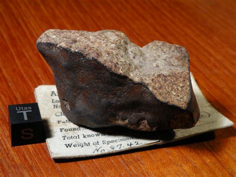 Meteorite Gallery, Photos, Information, Hunting, Research, Preservation