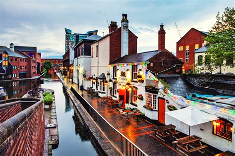 10 Places Where Locals Love to Eat in Birmingham - Where to Find ...