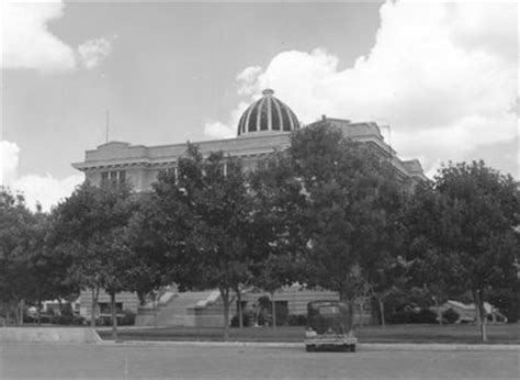 Hale County Courthouse, Plainview Texas.