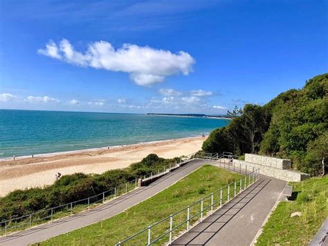 Highcliffe Beach - 2019 All You Need to Know Before You Go (with Photos) - Highcliffe, England ...