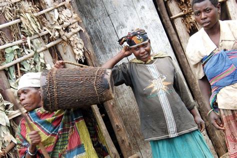 Pygmy women from a Twa tribe in Rwanda | Great lakes region, Traditional dance, Rwanda