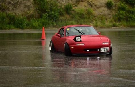 Miata drifting with a wink😎 | Mazda mx5 miata, Miata, Mazda roadster