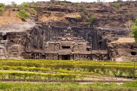 Mesmerising Tour to Ajanta and Ellora Caves - Shikhar Blog