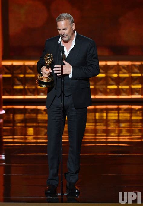 Photo: Kevin Costner attends the 64th Primetime Emmy Awards in Los Angeles - LAP20120923190 ...