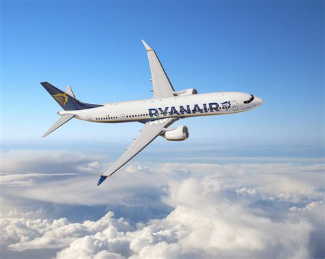 Ryanair Boeing 737 MAX 8 200 - Economy Class & Beyond