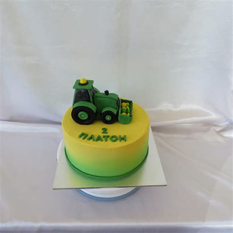 Tractor cake - Honey Cakes